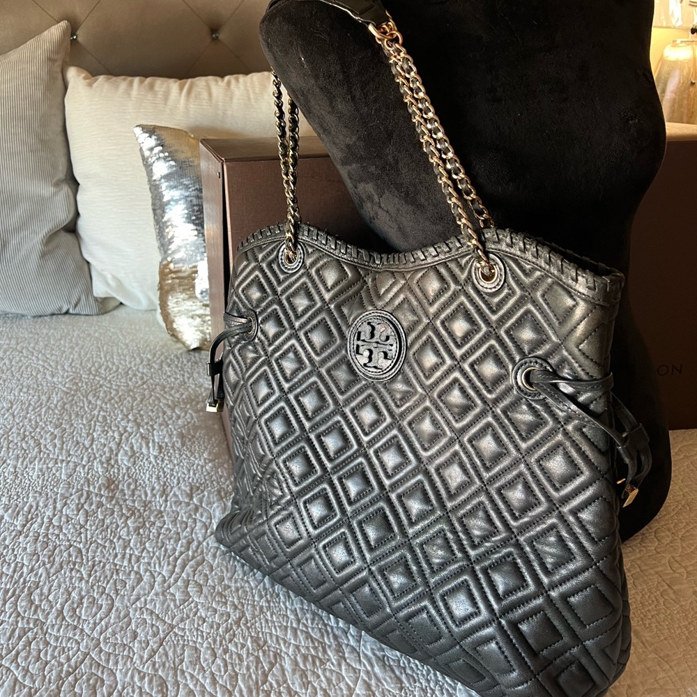 COPY - Tory Burch Marion diamond